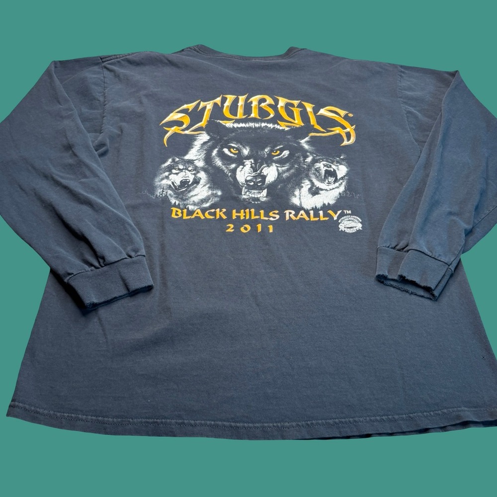 Gildan Sturgis 2011 Wolf Graphic Long Sleeve T-Shirt